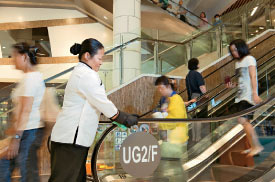 推出全新管家服務合 提升物業服務質素 New Housekeeping Service Contracts for Improved Service Standards in Shopping Malls