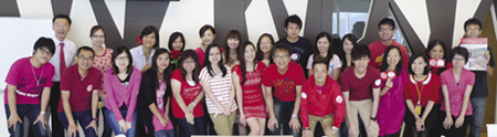 領匯員工齊心行善， 共籌得超過15,000 港元善款。 The Link's staff acted in one heart and raised over HK$15,000 fo r HKRC. 