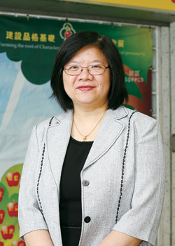 金巴崙長老會青草地幼稚園校長鍾寶蓮
Pauline Chung, Principal of CPC Green Pasture Kindergarten