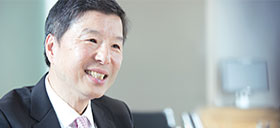 創新不斷 保持香港快速步伐
專訪八達通行政總裁及領展可持續
發展委員會成員張耀堂
Member of Link’s Sustainability Advisory Committee and Octopus CEO
Sunny Cheung Shares Insights on Keeping
Hong Kong on the Move 