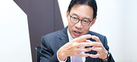 與領展並肩成長
專訪財務總監翟廸強
Growing with Link: An Interview with
Director of Finance Hubert Chak