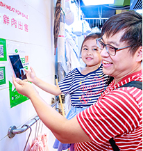 Promoting Mobile Payment with WeChat Pay HK
領展與WeChat Pay HK聯手 推動流動支付